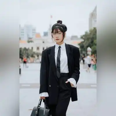 罗莉泽